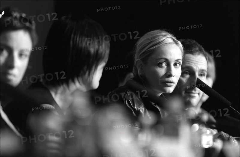 05/12/2001. 54th Cannes film festival: Press conference of "la Repetition" team.