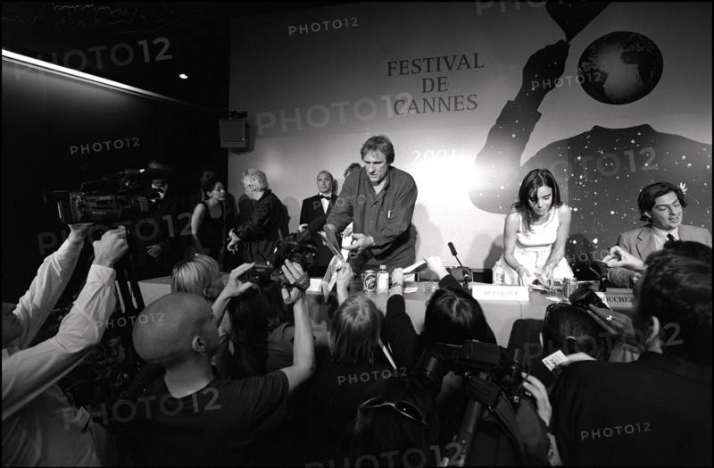 05/12/2001. 54th Cannes film festival: Press conference and photocall of "CQ" team.