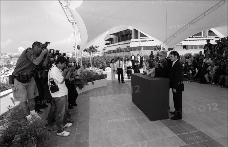 05/14/2001. 54th Cannes Festival: Press conference of "La pianiste" by Michael Haneke.
