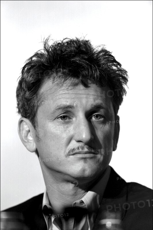 05/15/2001.54th Cannes Film Festival: Sean Penn and Robin Wright