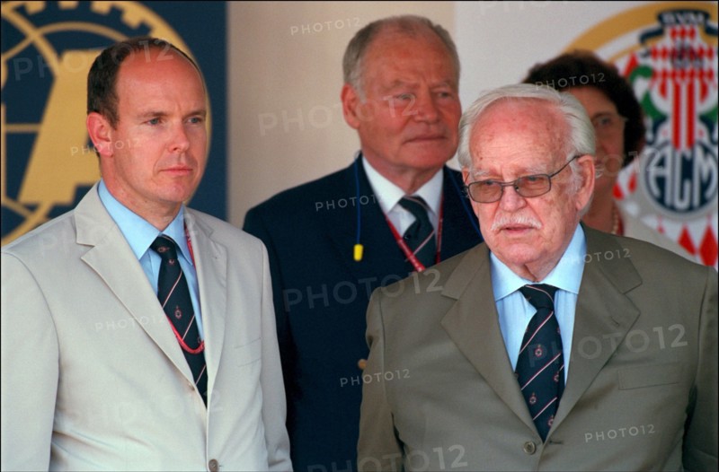 05/27/2001. Formula 1 Monaco Grand Prix: awards ceremony.