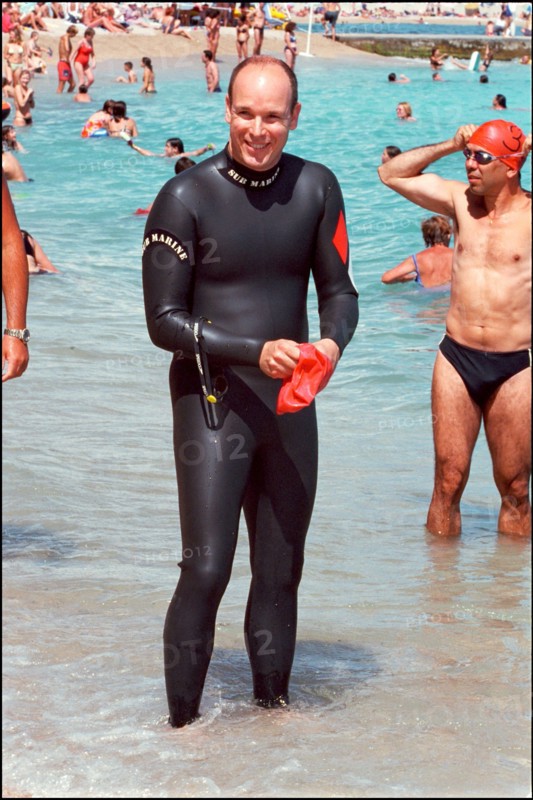 06/17/2001. Prince Albert of Monaco takes part in the first "All Stars Triathlon" in Monaco