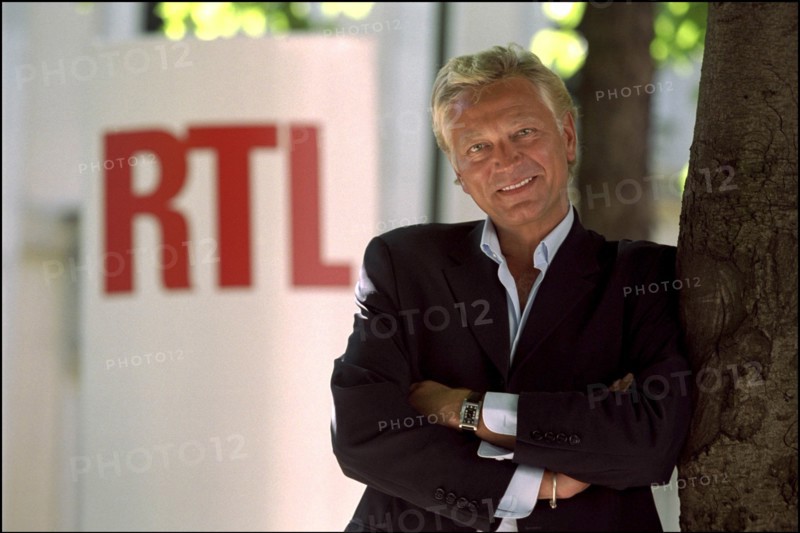 08/00/2001. RTL radio station presents 2001/2002 new schedule.