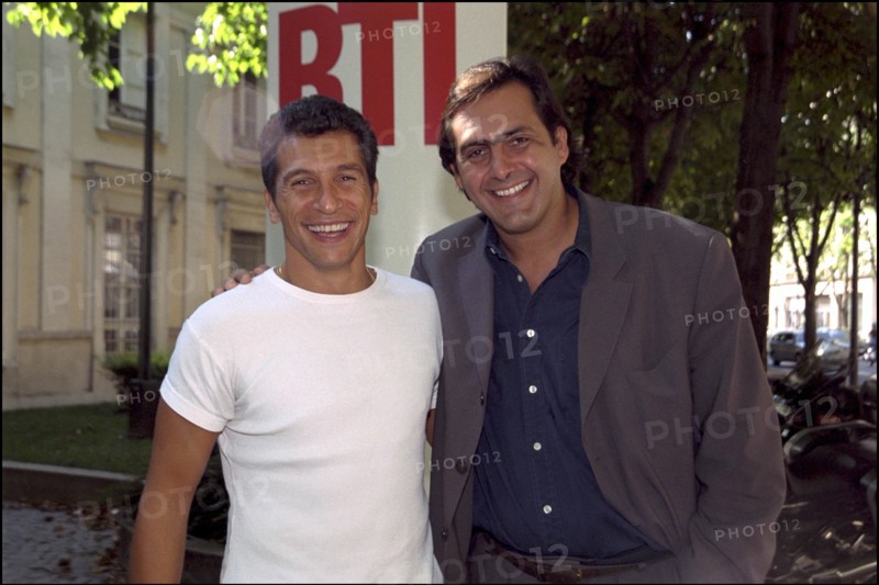08/00/2001. RTL radio station presents 2001/2002 new schedule.