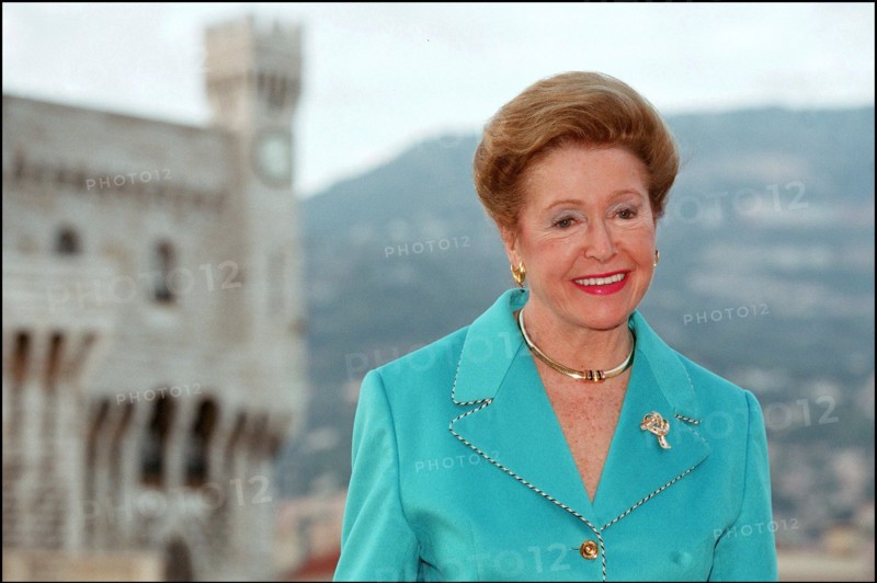 10/06/2001. 1st International screen and litterature forum