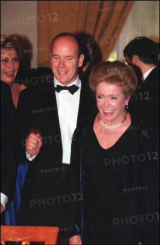 10/06/2001. 1st International screen and litterature forum