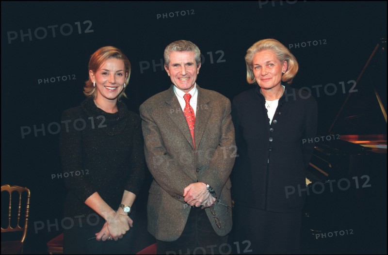 12/10/2001. French movie director Claude Lelouch sponsors Marcel Bleustein-Blanchet.