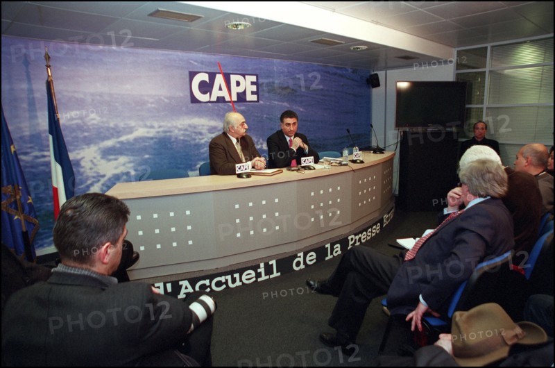01/24/2002. Official visit of Reza Pahlavi in Paris.