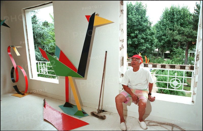 06/00/2000. EXCLUSIVE: Close-up Andre Courreges at home.