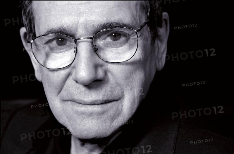02/27/2002. Actor-director Robert Hossein stars in Jean-Paul Sartre's "Huis Clos" with Natacha Amal and Melanie Page.