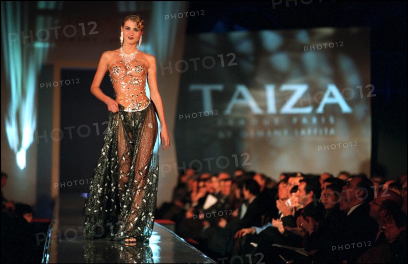 03/05/2002. Taiza fashion show at the National school fine arts in Paris.
