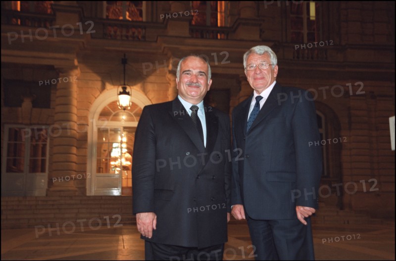 03/00/2002. EXCLUSIVE : Prince Hassan of Jordan visits French senate.