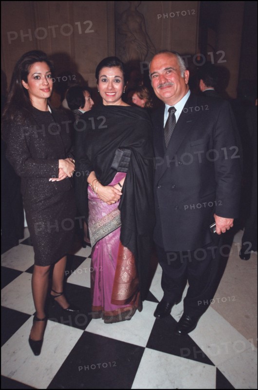 03/00/2002. : Prince Hassan of Jordan visits French senate.