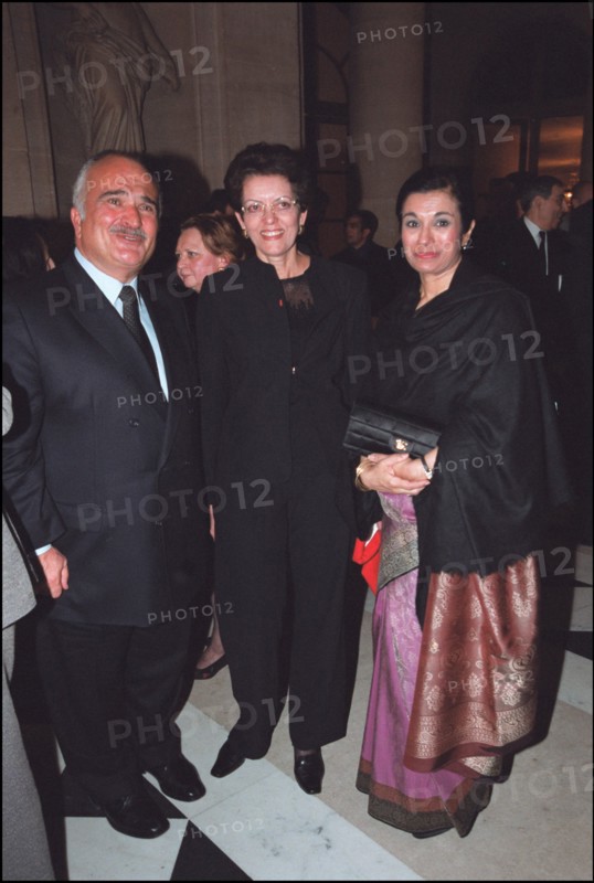 03/00/2002. : Prince Hassan of Jordan visits French senate.