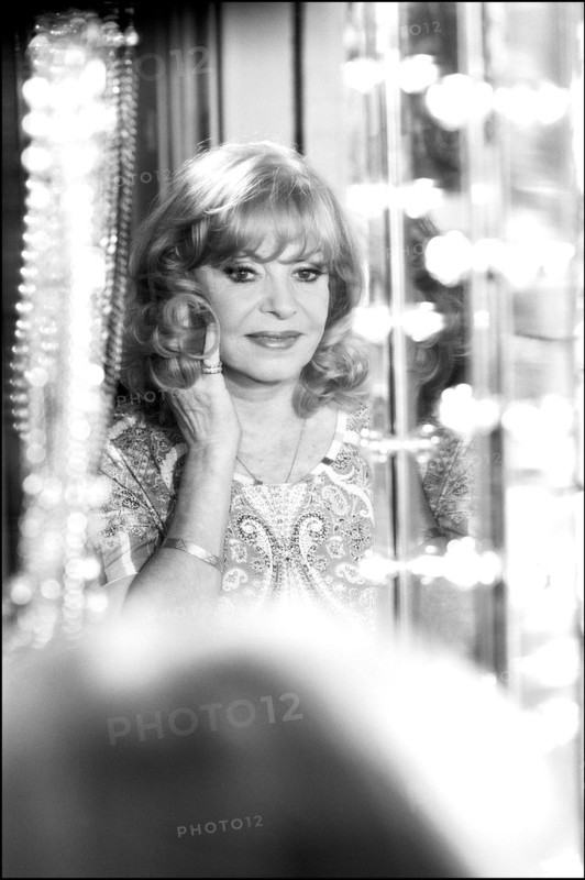 04/00/2002. French actress Michele Mercier of "Angelique" fame publishes new book.