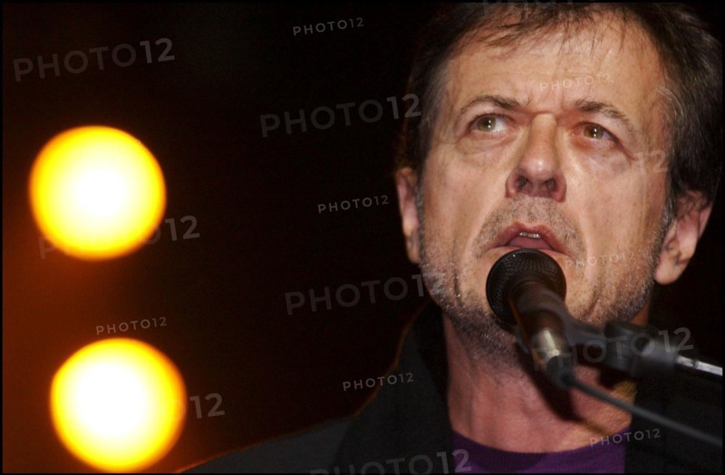 04/28/2002. French artists' meeting against "Front National" party in Paris