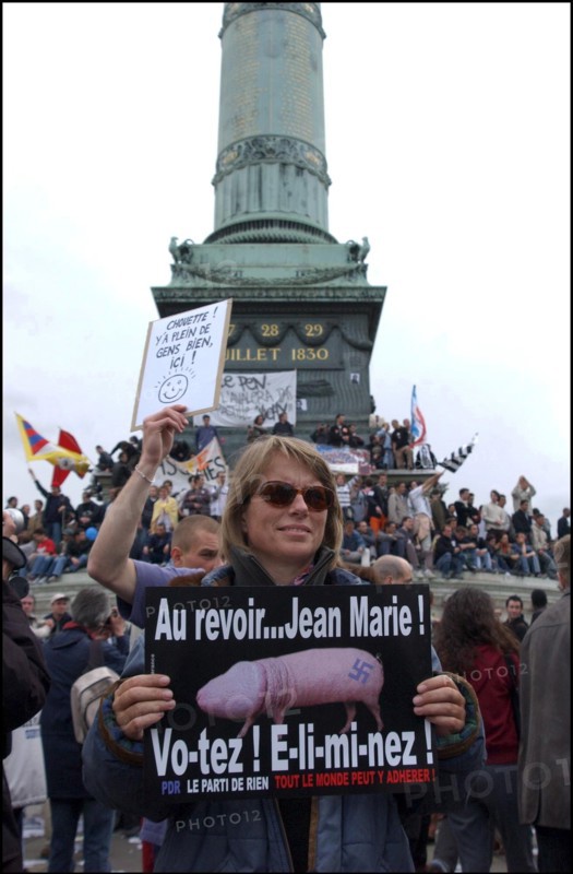 05/01/2002. Anti Le Pen demonstration in Paris
