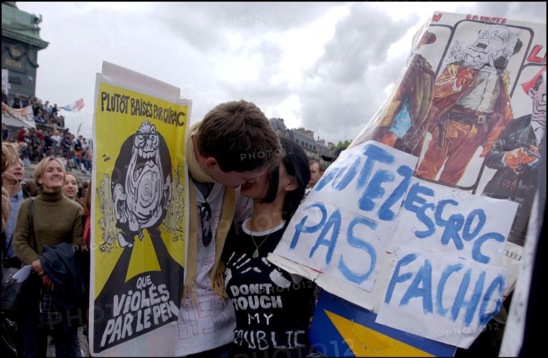 05/01/2002. Anti Le Pen demonstration in Paris