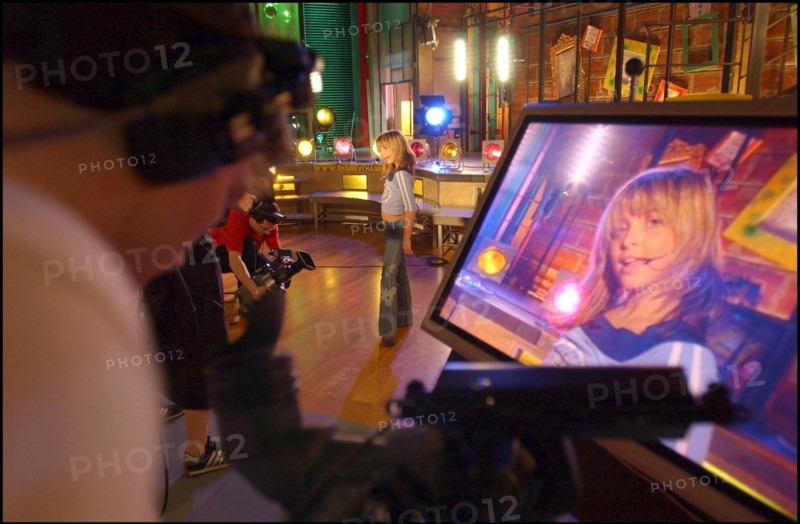 06/00/2002. - singer Priscilla at Disneyland Paris
