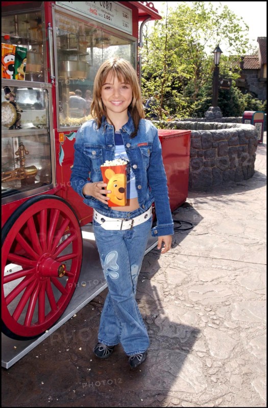 06/00/2002. - singer Priscilla at Disneyland Paris