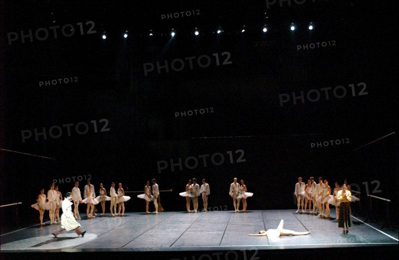 06/13/2002. Maurice Bejart's latest ballet "le concours" with Laetitia Pujol.