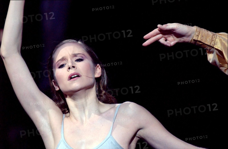 06/13/2002. Maurice Bejart's latest ballet "le concours" with Laetitia Pujol.