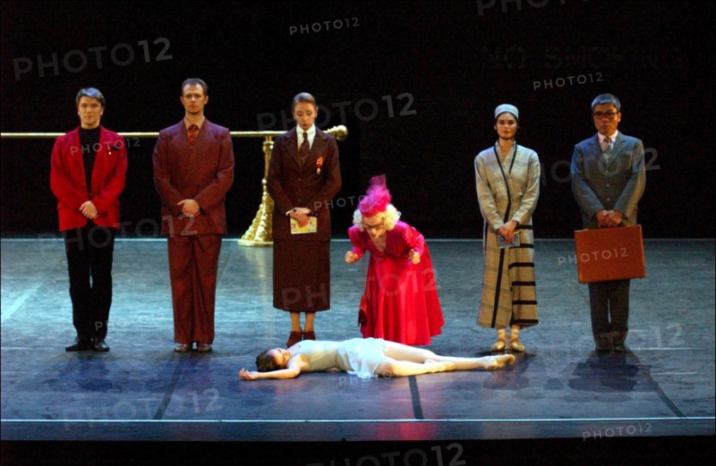 06/13/2002. Maurice Bejart's latest ballet "le concours" with Laetitia Pujol.