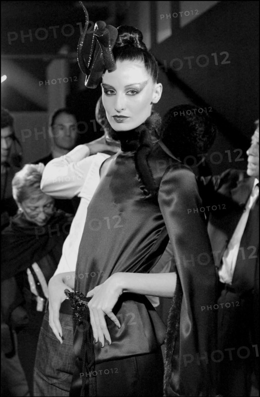 07/11/2002. Fall winter 2002-03 collections. The backstage of Valentino's fashion show