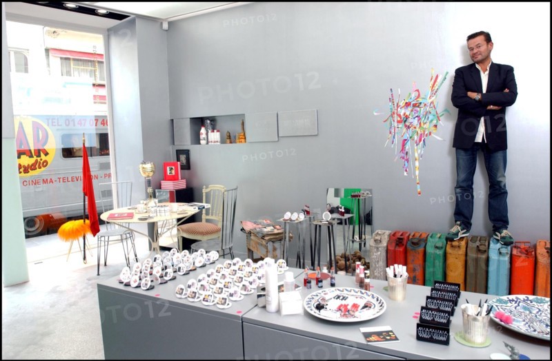 09/00/2002.  Stephane Marais, make-up artist.
