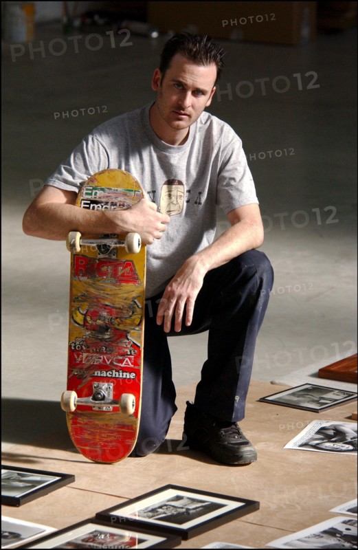 10/01/2002. Exclusive: Ed Templeton, American skater in Paris.