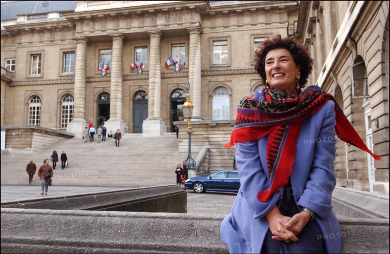 10/15/2002. Francoise Rudetzki, chairman of "SOS attentat" association, in Paris courthouse