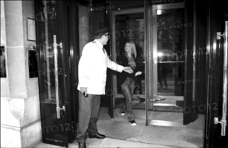 10/00/2002. Close up Rosanna Arquette in Paris.