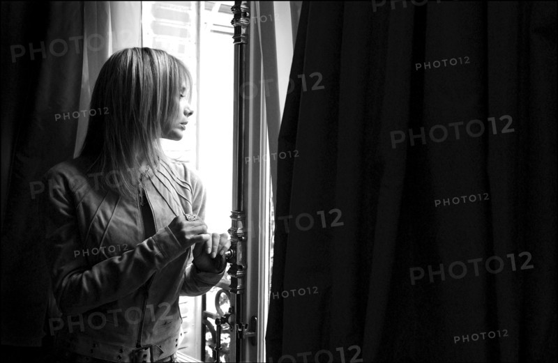 10/00/2002. EXCLUSIVE Close up Rosanna Arquette in Paris.