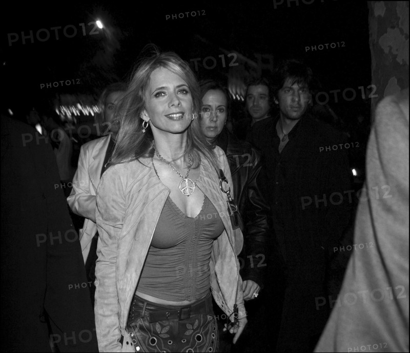 10/00/2002. EXCLUSIVE Close up Rosanna Arquette in Paris.