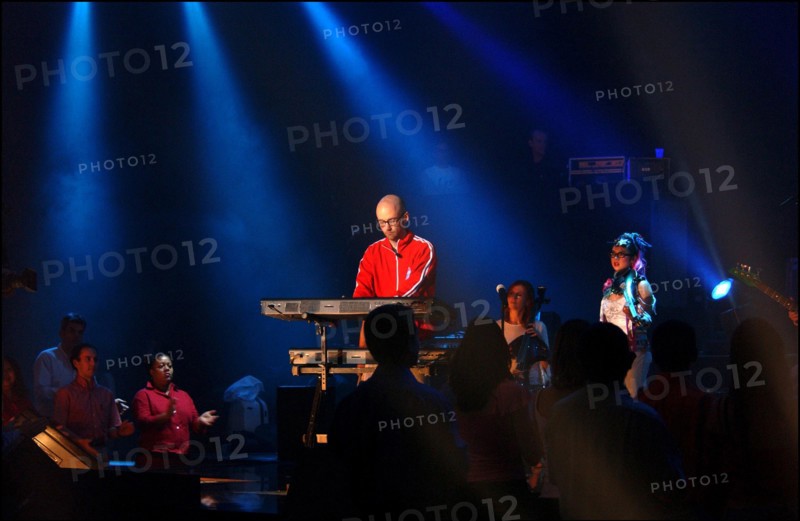 10/22/2002. Guillaume Durand's Trafic.Musique TV show.