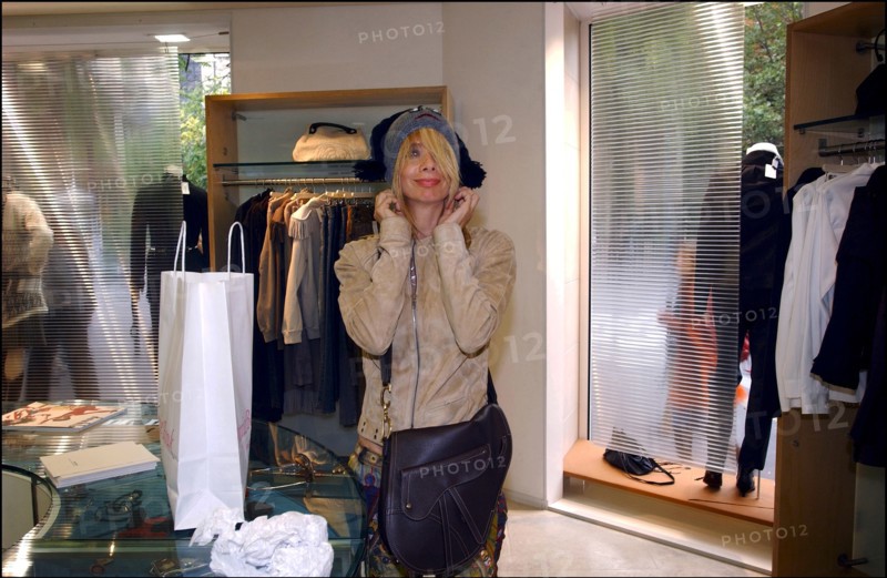 10/00/2002. Close up Rosanna Arquette in Paris.