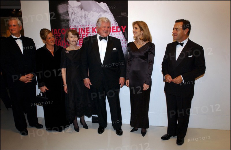 11/18/2002. Caroline Kennedy inaugurates the exhibition "Jackie Kennedy, les annees Maison Blanche" in Paris (30).