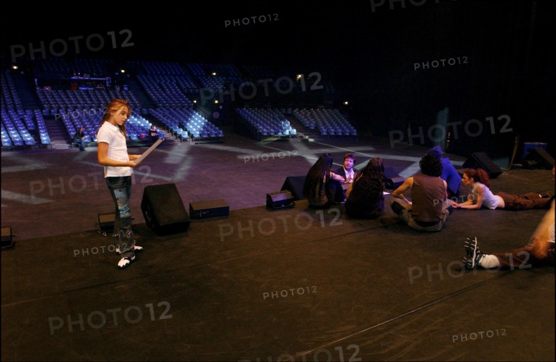01/25/2003. Priscilla: a star is born