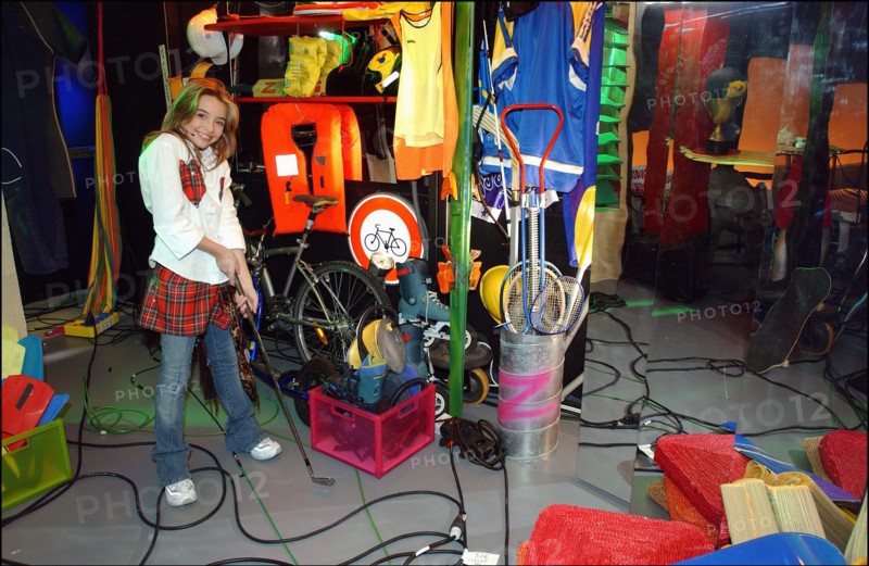 02/25/2003. **EXCLUSIVE** Close up French singer Priscilla