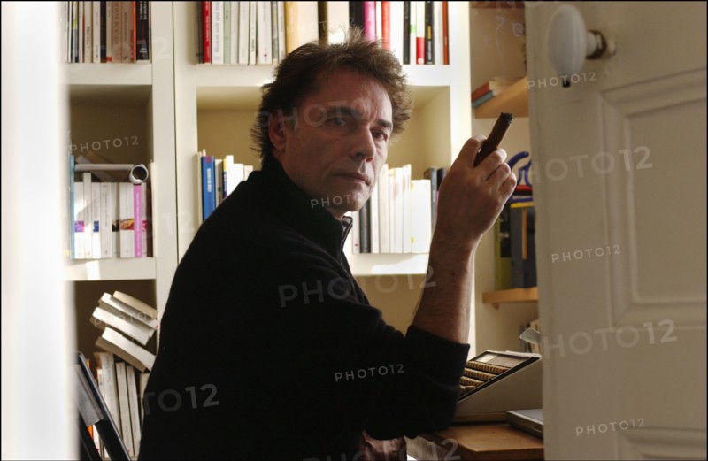 03/00/2003. Yves Simon, at home.