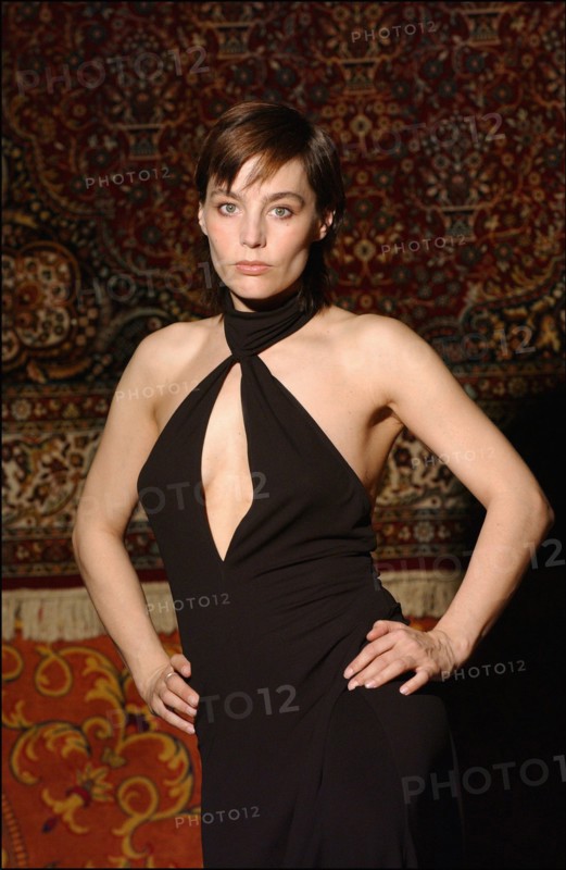 04/18/2003. EXCLUSIVE: Close-up Sophie Duez.