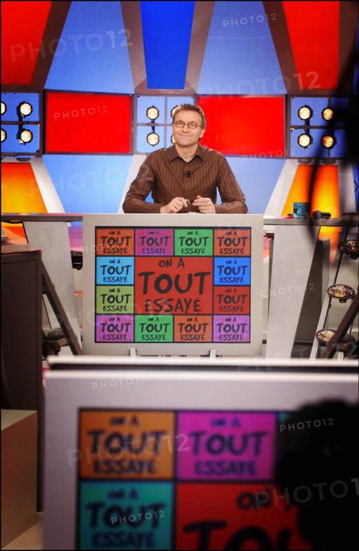 11/10/2003. Tv show "On a tout essaye" with Laurent Ruquier.