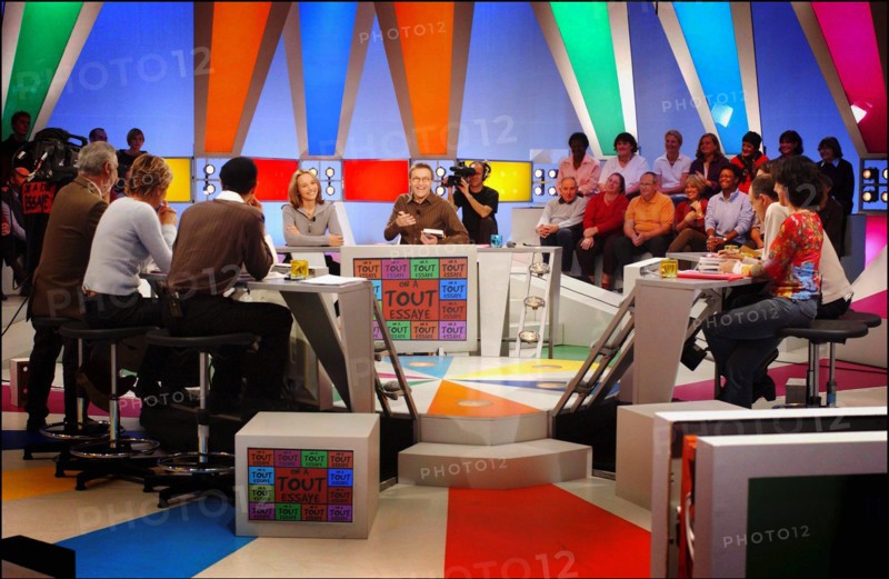11/10/2003. Tv show "On a tout essaye" with Laurent Ruquier.