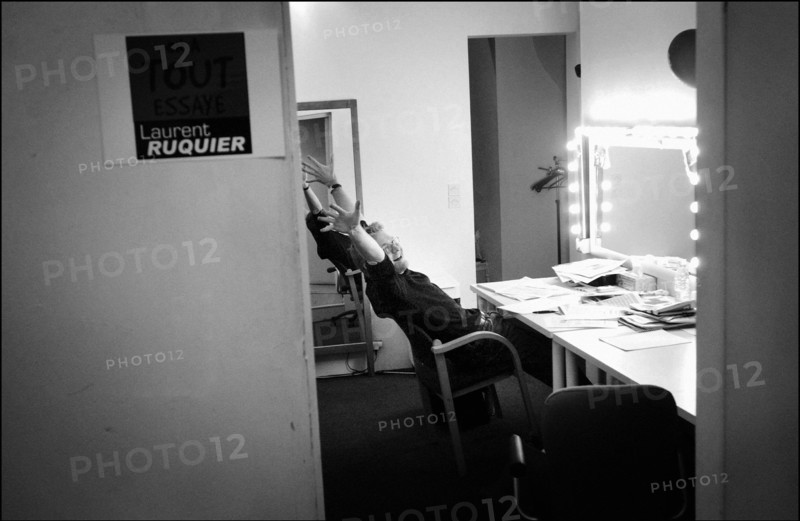 11/10/2003. Tv show "On a tout essaye" with Laurent Ruquier.