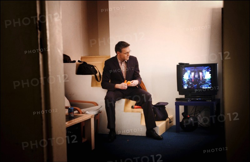11/10/2003. Tv show "On a tout essaye" with Laurent Ruquier.