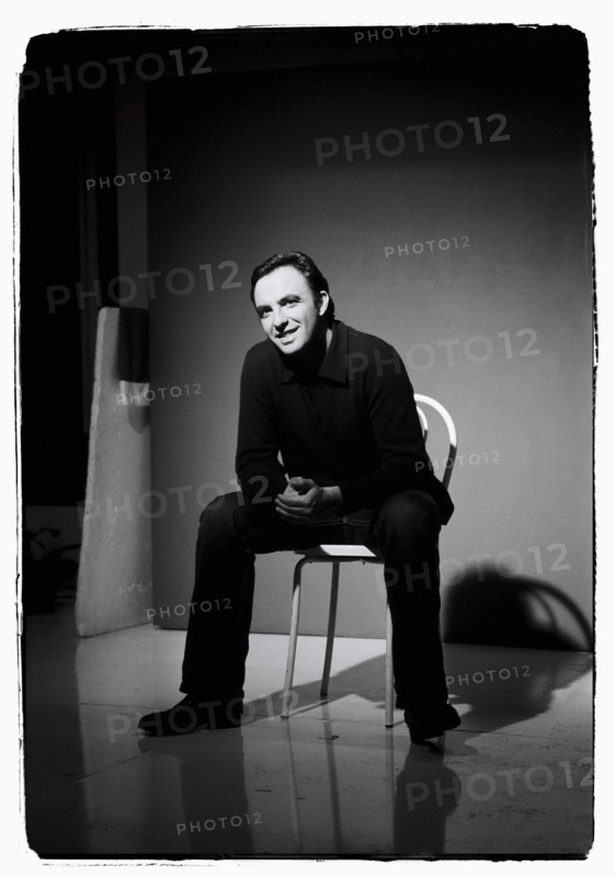 12/00/2003. Nikos Aliagas, host of the Star Academy shows backstage and on stage.