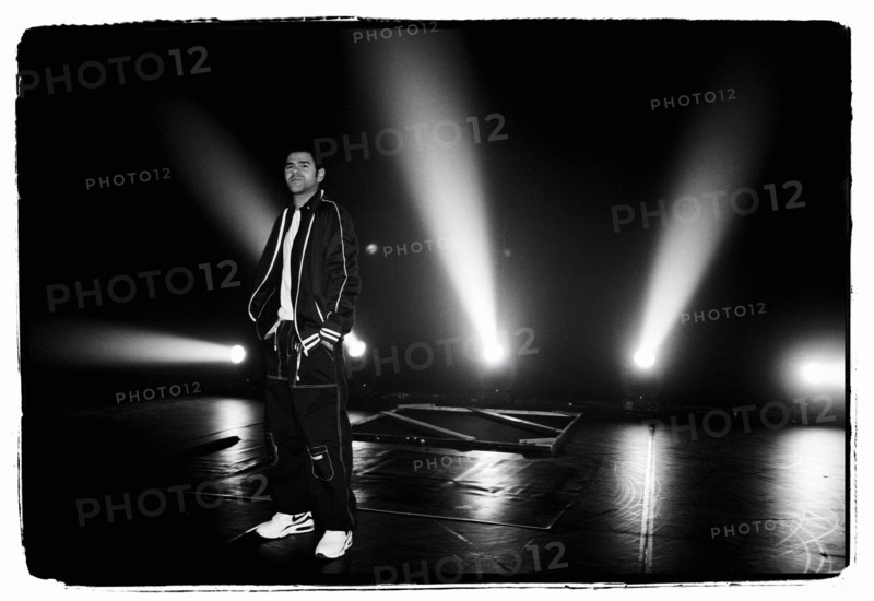 12/00/2003. EXCLUSIVE: On tour with Jamel Debbouze...