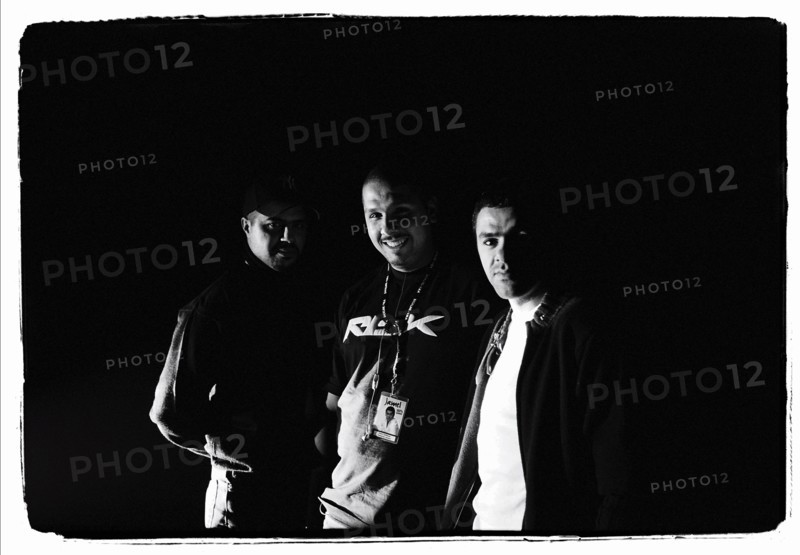 12/00/2003.  On tour with Jamel Debbouze...