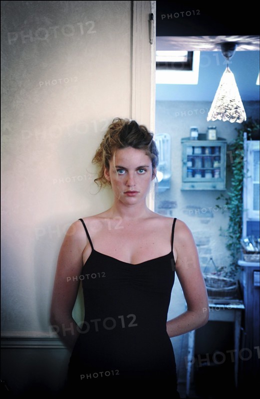 08/05/2004. Close-up of Camille Bardery, actress.