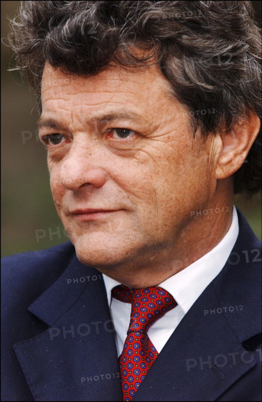 30/09/2004. Reunion des services de l'Etat pour le plan social a la Mutualite a Paris.